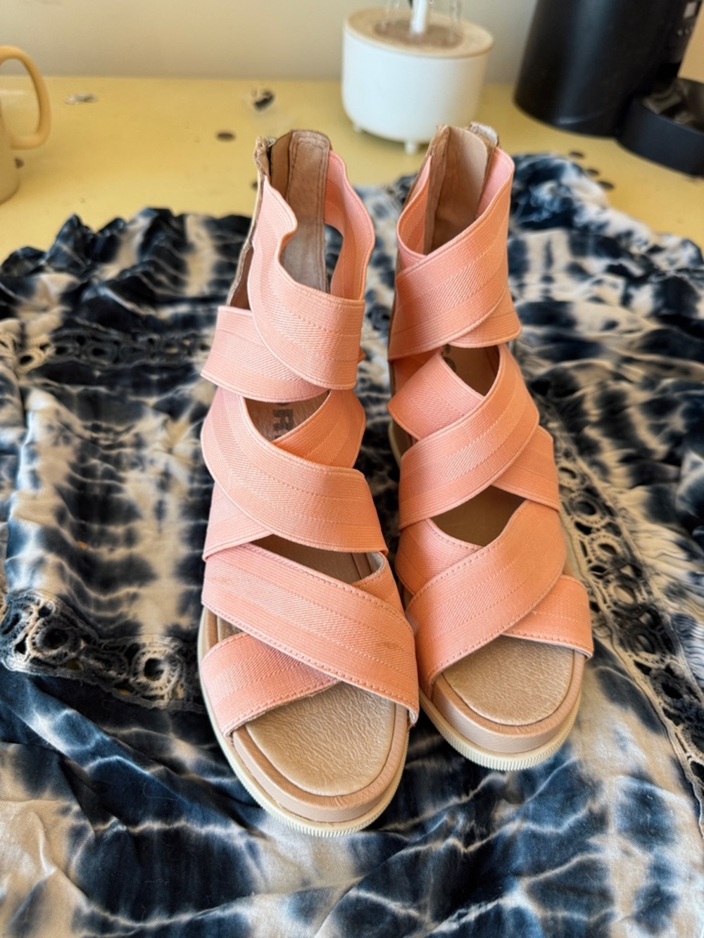Sorel Peach Elastic Crisscross Wedge Sandals